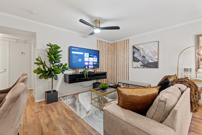 4368 Cedar Springs Rd in Dallas, TX - Building Photo - Building Photo