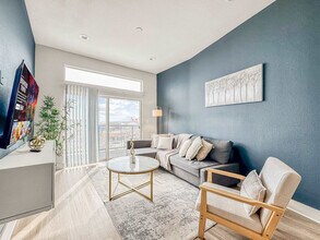 310 N Malcolm X Blvd in Dallas, TX - Building Photo - Building Photo