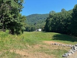 410 John Arthur Rd in Boones Mill, VA - Building Photo - Building Photo