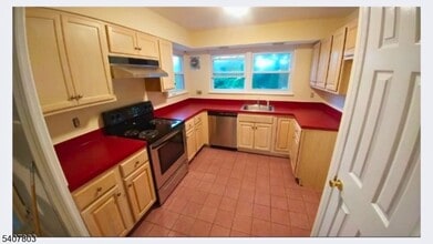 304 Lake Shore S in Montague, NJ - Building Photo - Building Photo