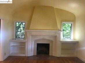 5732 Morse Dr in Oakland, CA - Building Photo - Building Photo