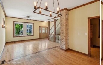 3035 N Leavitt St in Chicago, IL - Building Photo - Building Photo