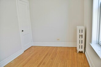 4203 N Damen Ave, Unit 3 in Chicago, IL - Building Photo - Building Photo