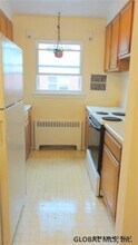 31 Parkwood St-Unit -Apt 4 in Albany, NY - Building Photo - Building Photo