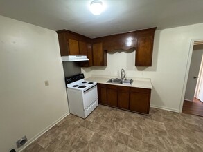 312-314 Sharpe Rd in Rocky Mount, NC - Foto de edificio - Building Photo