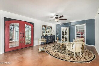 2302 W Berridge Ln in Phoenix, AZ - Building Photo - Building Photo