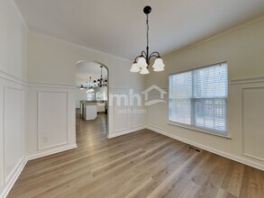 2023 Jerimouth Dr, Unit 303 in Apex, NC - Building Photo - Building Photo