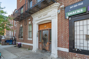 351 Riverdale Avenue in New York, NY - Building Photo - Building Photo