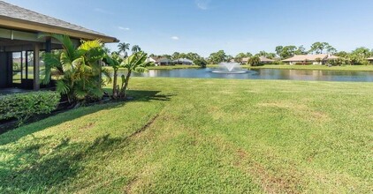 13335 Cross Pointe Dr in West Palm Beach, FL - Building Photo - Building Photo