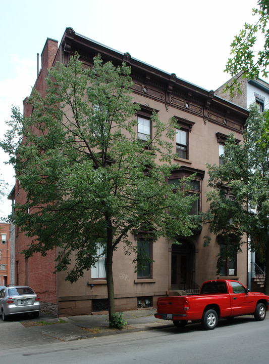 28 First St in Troy, NY - Foto de edificio