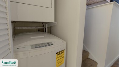 121 S Fremont Ave, Unit 212 in Baltimore, MD - Building Photo - Building Photo