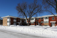 520-608 Mckinley Ave in Mundelein, IL - Foto de edificio - Building Photo