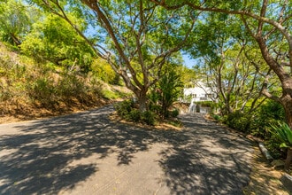 The Arroyo House Student Living. in Santa Barbara, CA - Foto de edificio - Building Photo