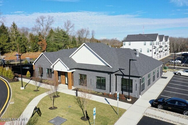 510 Ella Rd in Marlboro, NJ - Building Photo - Building Photo