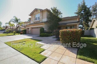 32555 Favara Dr in Temecula, CA - Building Photo - Building Photo