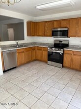 7500 E Deer Valley Rd in Scottsdale, AZ - Building Photo - Building Photo