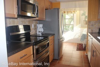 3745 Almeria Ave-Unit -#8S in Sarasota, FL - Building Photo - Building Photo