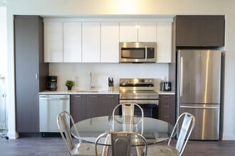 3940 Blvd Saint-Elzéar O in Laval, QC - Building Photo - Building Photo