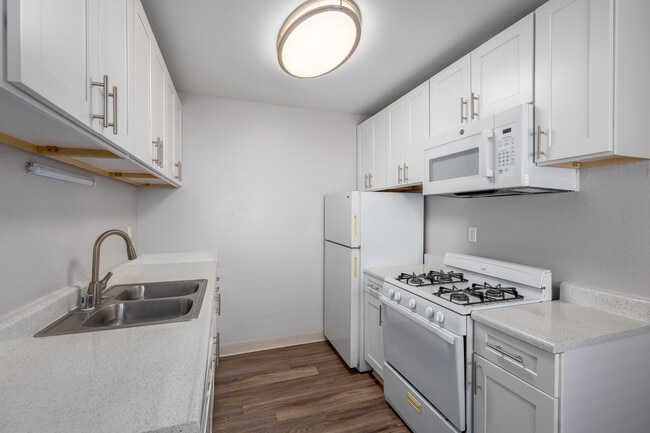 La Privada Valle Poway