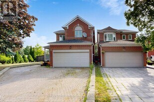 71 Mansfield Ln in Markham, ON - Building Photo