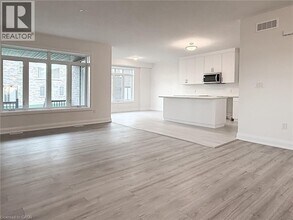 347 Canada Plum St in Waterloo, ON - Building Photo - Building Photo