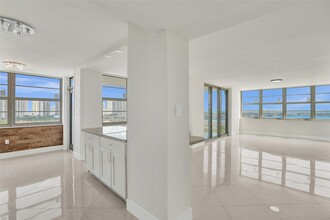 18041 Biscayne Blvd, Unit 1805-4 in Aventura, FL - Foto de edificio - Building Photo