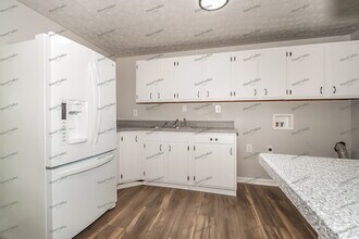 4814 Neptune Ln in Huber Heights, OH - Building Photo - Building Photo