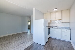 Newly Renovated Vallejo Terrace Apartments