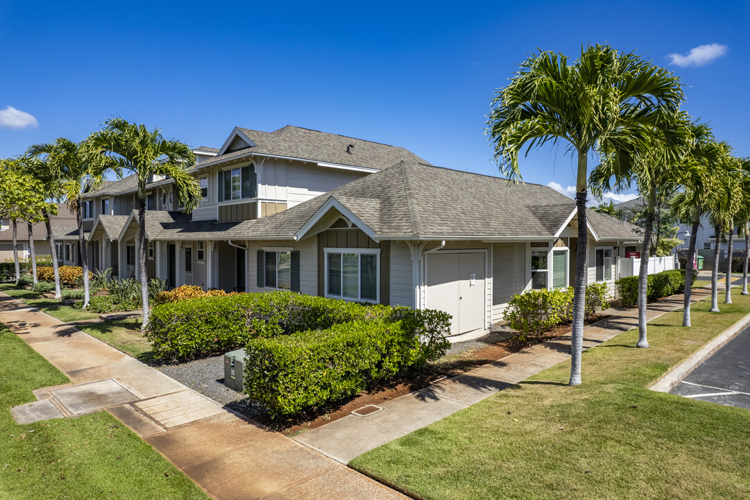 Spinnaker Place in Ewa Beach, HI - Building Photo