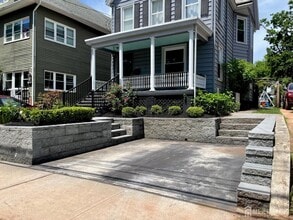 323 Montgomery St in Highland Park, NJ - Building Photo - Building Photo