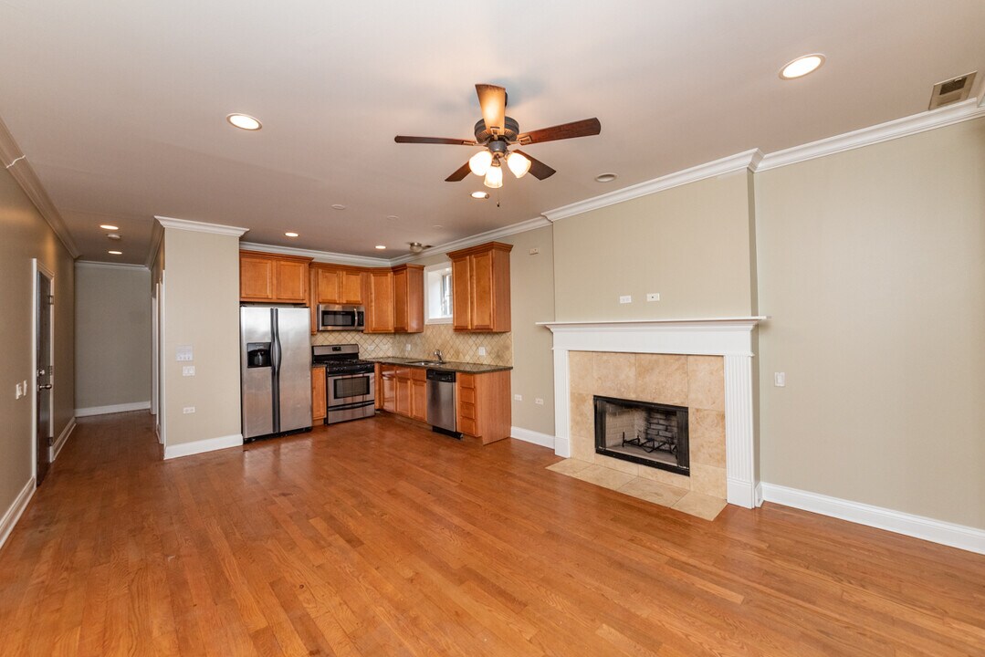 6217 S Kimbark Ave, Unit GN in Chicago, IL - Building Photo