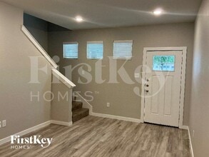 328 Niki Dr in Lewisville, TX - Building Photo - Building Photo