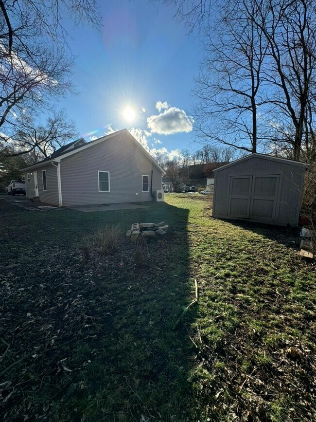 618 Center St in Loveland, OH - Building Photo - Building Photo