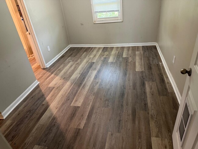 306 Bell St, Unit B in Kannapolis, NC - Building Photo - Building Photo