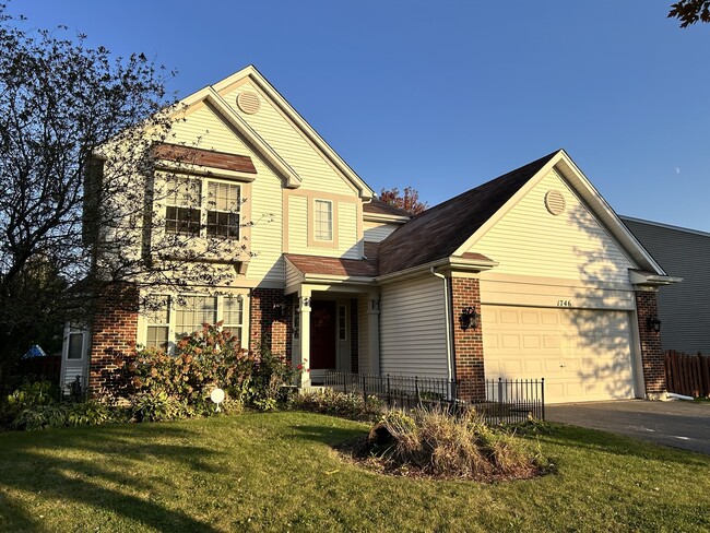 property at 1746 Newport Ln