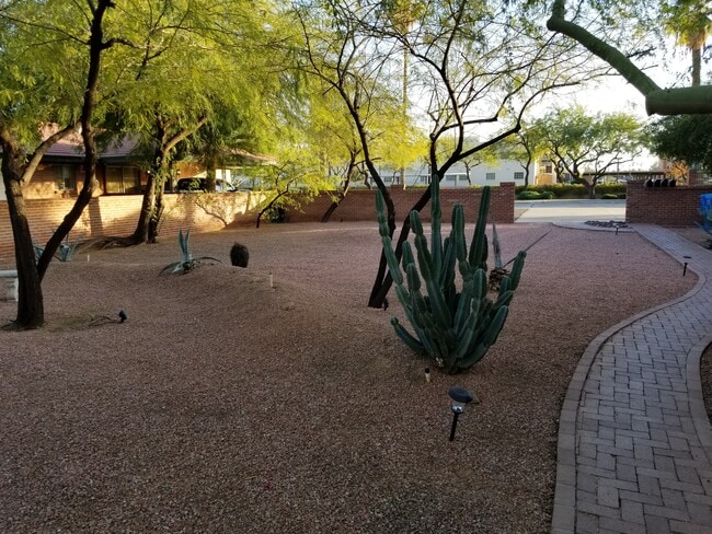 922 E Coronado Rd, Unit #2