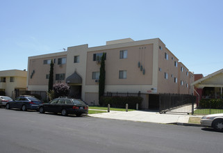 217 S Serrano Ave in Los Angeles, CA - Building Photo - Building Photo