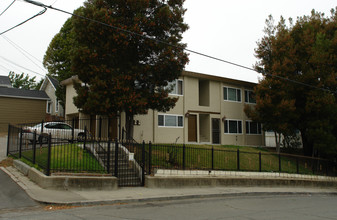 817 Santa Clara St in Vallejo, CA - Building Photo - Building Photo