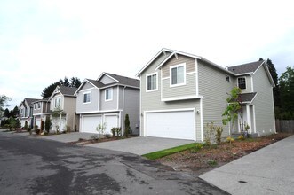 612-618 105th St SW in Everett, WA - Foto de edificio - Building Photo