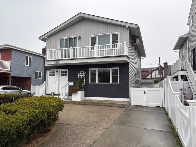 property at 262 Long Beach Blvd