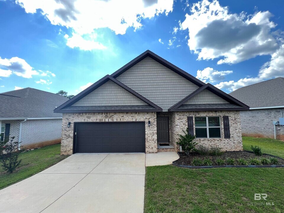 31573 Shearwater Dr in Spanish Fort, AL - Building Photo