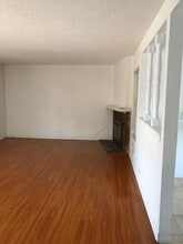 2016 Evergreen St in La Verne, CA - Foto de edificio - Building Photo