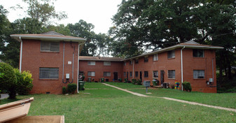 211 Kirkwood Rd NE in Atlanta, GA - Building Photo