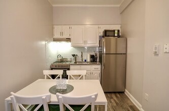 208 48th St in Union City, NJ - Building Photo - Building Photo