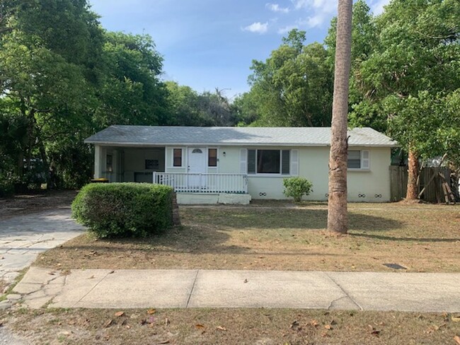 property at 607 Patlin Ave