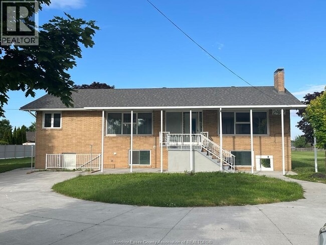 property at 2462 Lesperance Rd