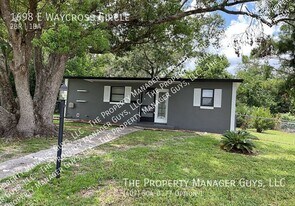 1698 E Waycross Cir in Deltona, FL - Building Photo