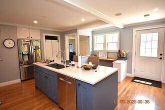 323 Main St in Wethersfield, CT - Building Photo - Building Photo