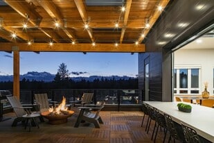 The Hixon at Westside Yard in Bend, OR - Building Photo