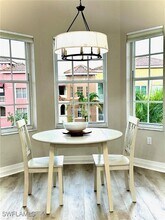 410 Bayfront Pl in Naples, FL - Foto de edificio - Building Photo